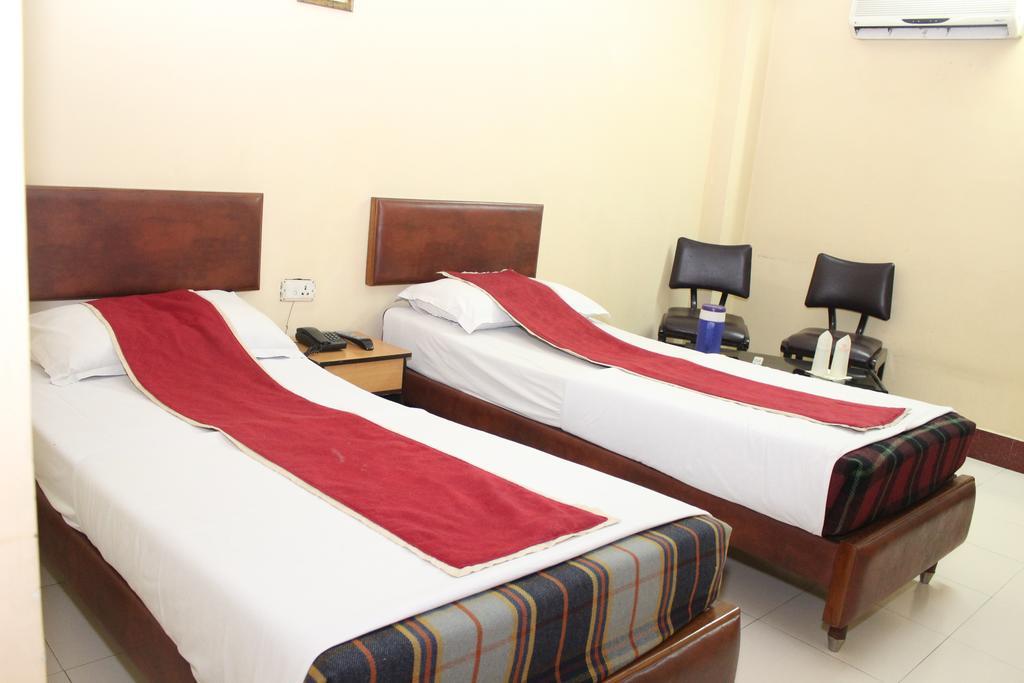 Hotel Bengal International Siliguri Habitación foto