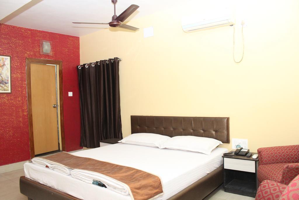 Hotel Bengal International Siliguri Habitación foto